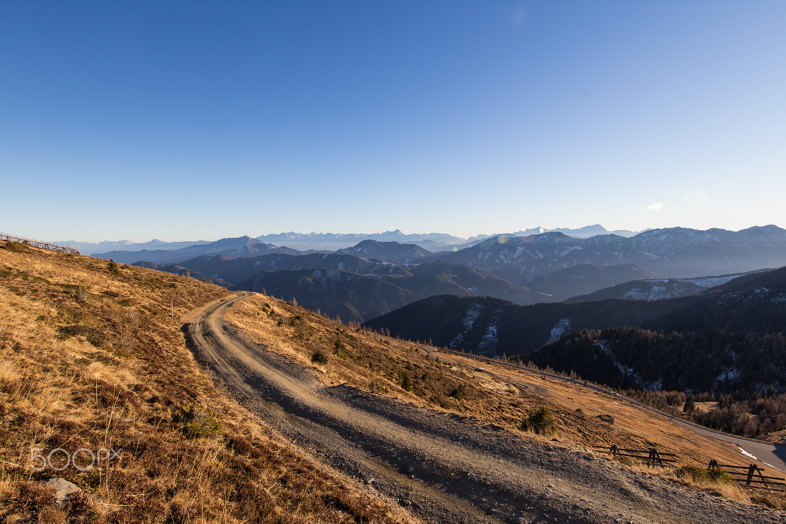 Canon EOS 700D (EOS Rebel T5i / EOS Kiss X7i) + Canon EF 11-24mm F4L USM sample photo. Top of the alps photography