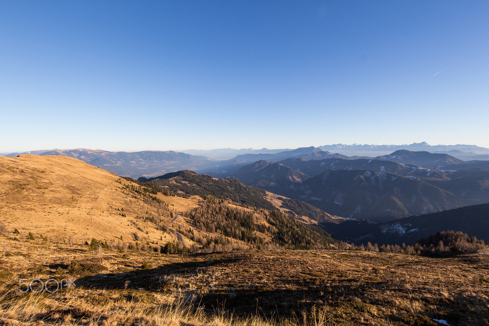 Canon EOS 700D (EOS Rebel T5i / EOS Kiss X7i) + Canon EF 11-24mm F4L USM sample photo. Oesterreichische alpen photography