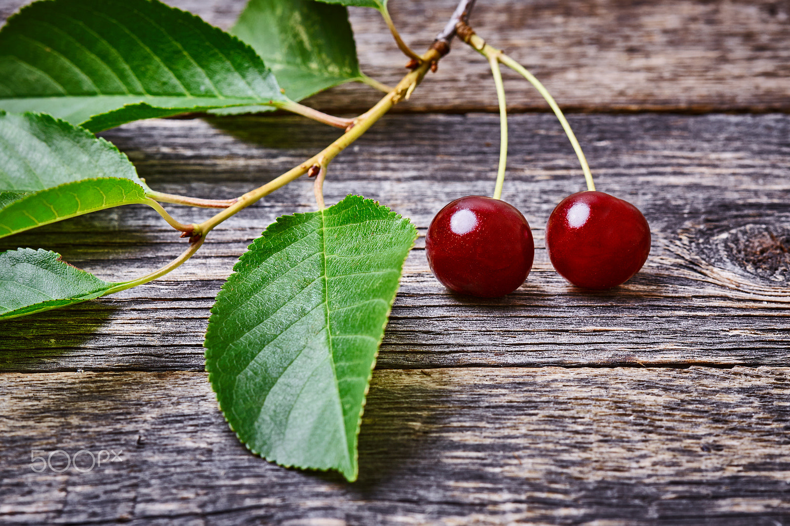 Canon EOS 50D + Canon EF 100mm F2.8 Macro USM sample photo. Fresh red cherries on wooden table macro backgroun photography