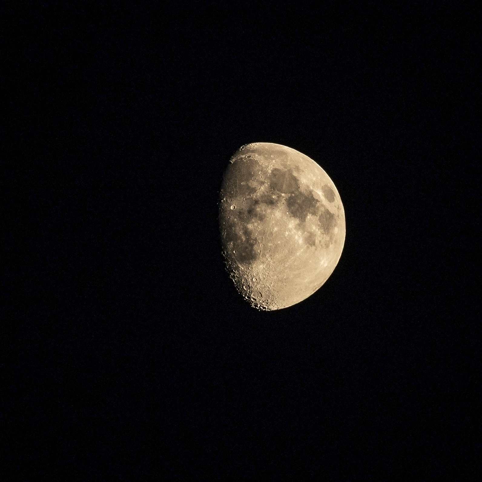 Sony a99 II + Sony 70-400mm F4-5.6 G SSM sample photo. Moon photography