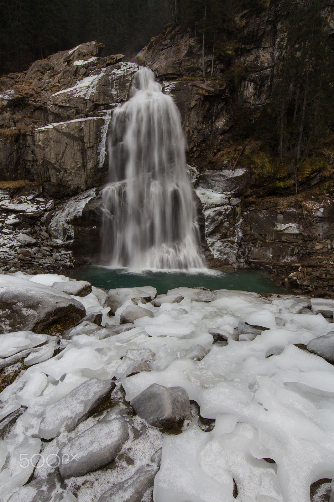 Canon EOS 700D (EOS Rebel T5i / EOS Kiss X7i) + Canon EF 11-24mm F4L USM sample photo. Krimmler wasserfälle stufe 4 photography