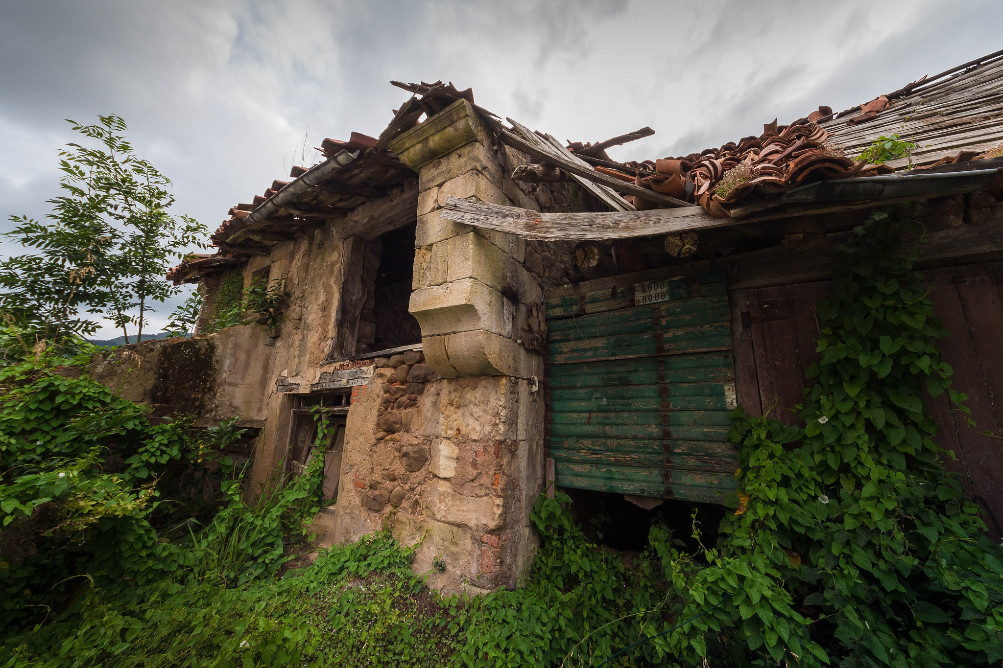 Sigma 8-16mm F4.5-5.6 DC HSM sample photo. Claustro santillana islacanela photography