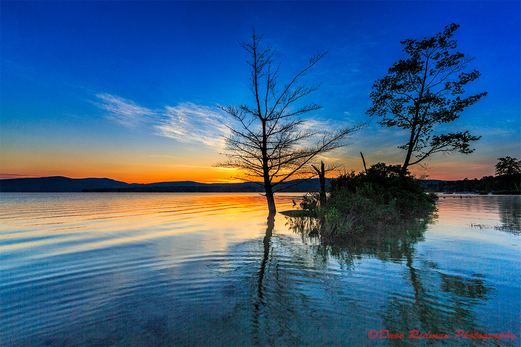 Canon EF 14mm F2.8L II USM sample photo. Newfound lake sunrise from the sand bar photography