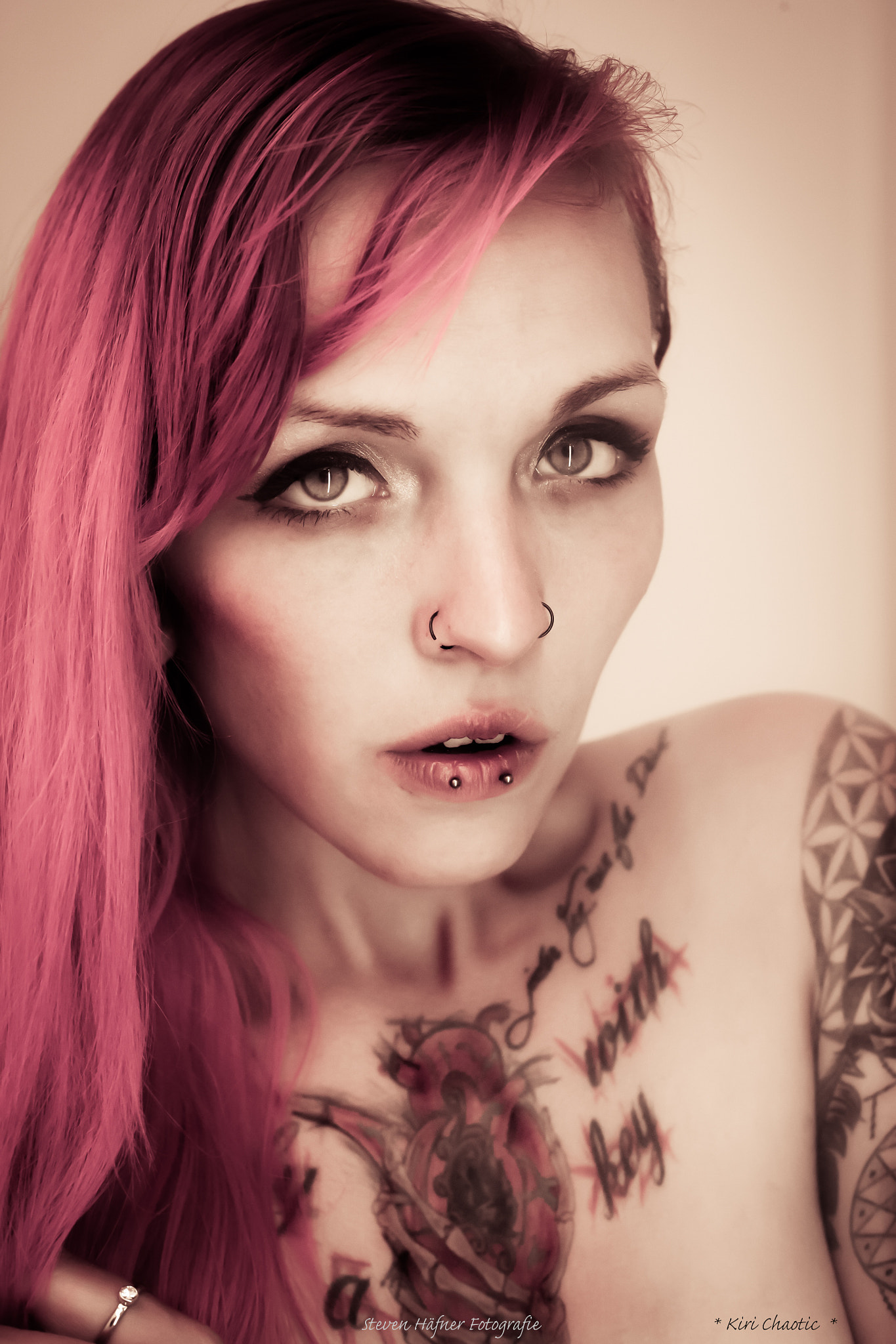 Canon EOS 5D + Canon EF 50mm F1.8 II sample photo. Einfach kiri ! photography