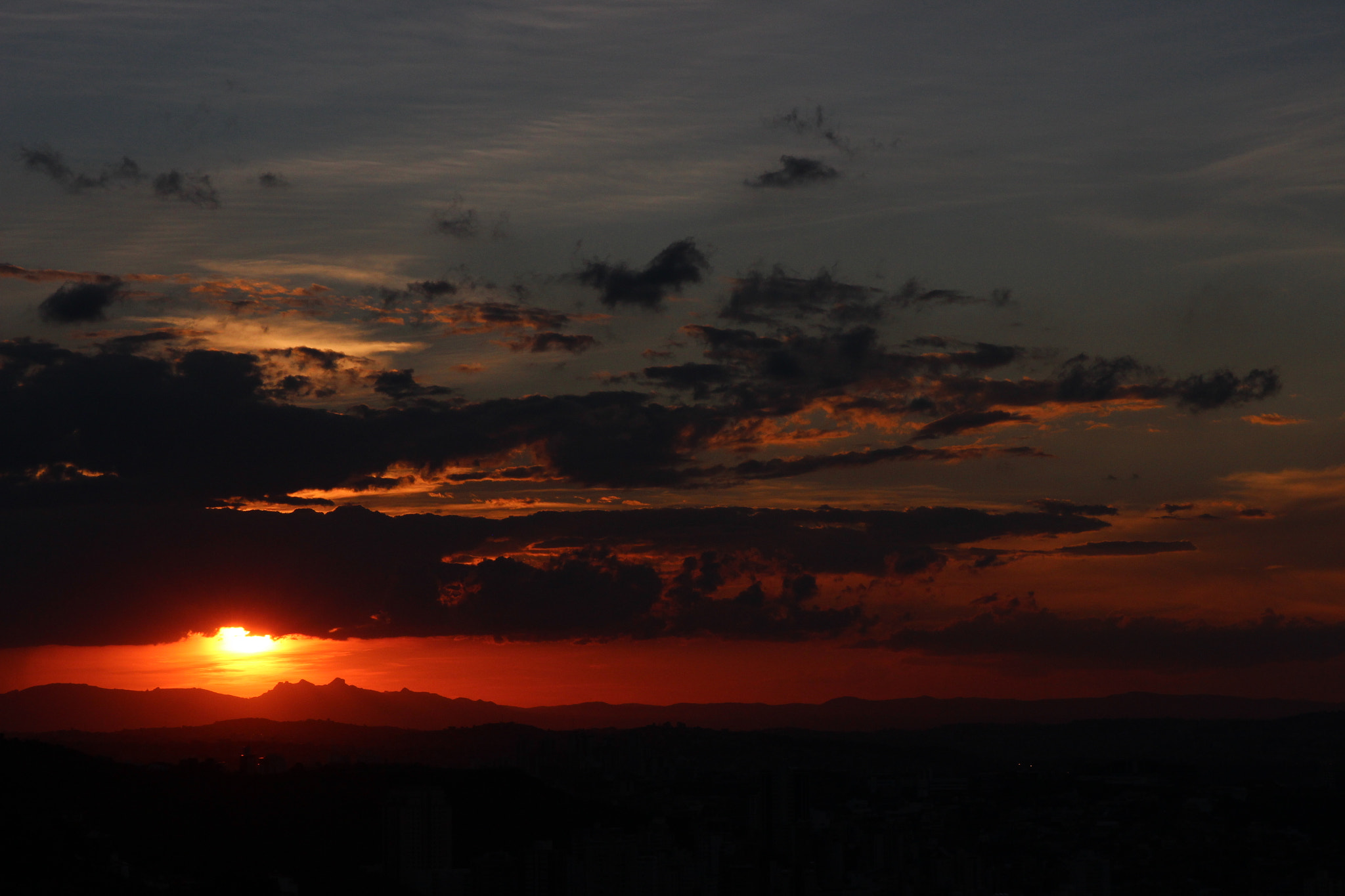 Canon EF 24-70mm F2.8L II USM sample photo. Hot photography