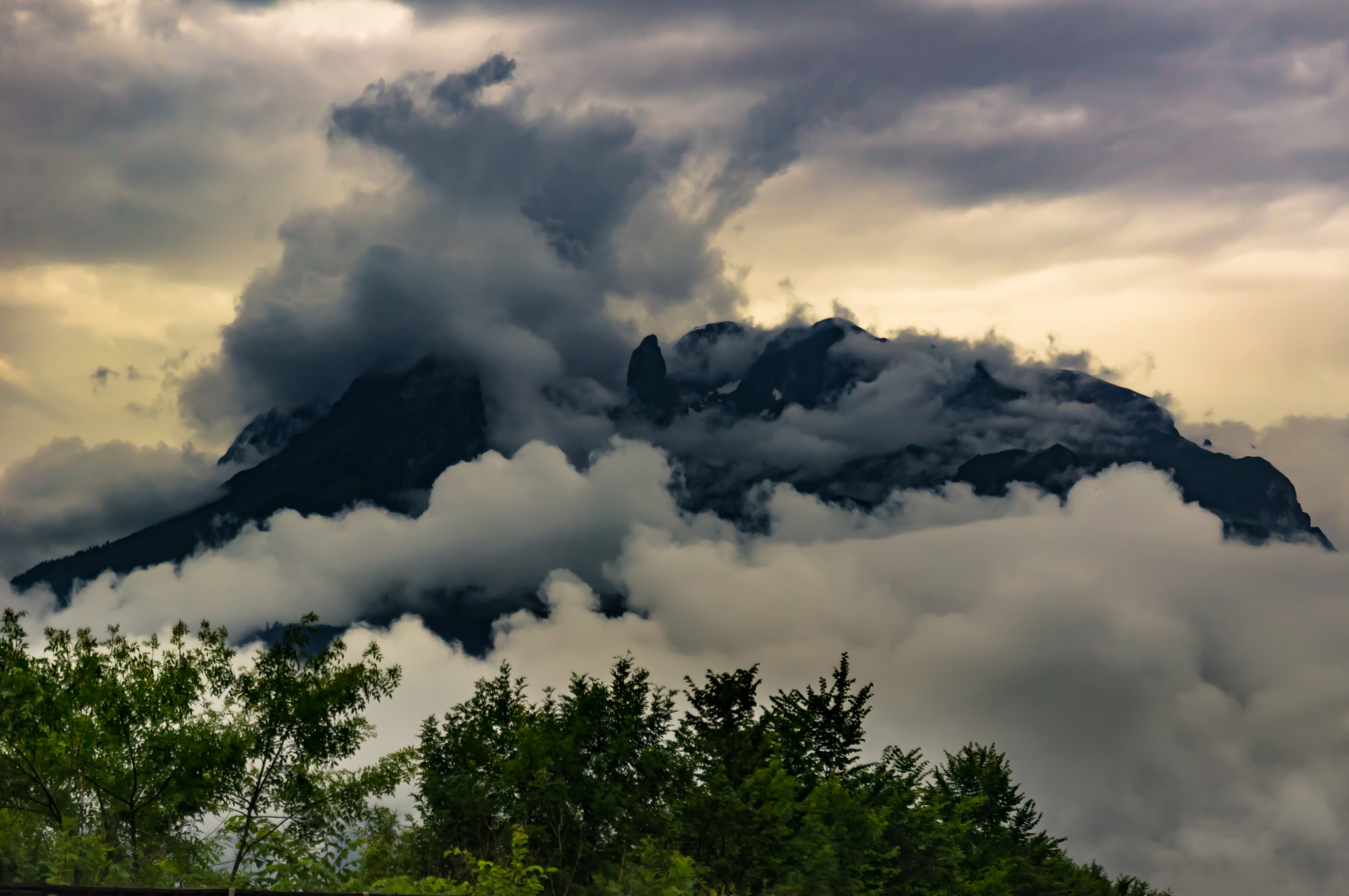 Sony SLT-A55 (SLT-A55V) + Sigma 17-70mm F2.8-4 DC Macro HSM sample photo. Austrian highway view photography