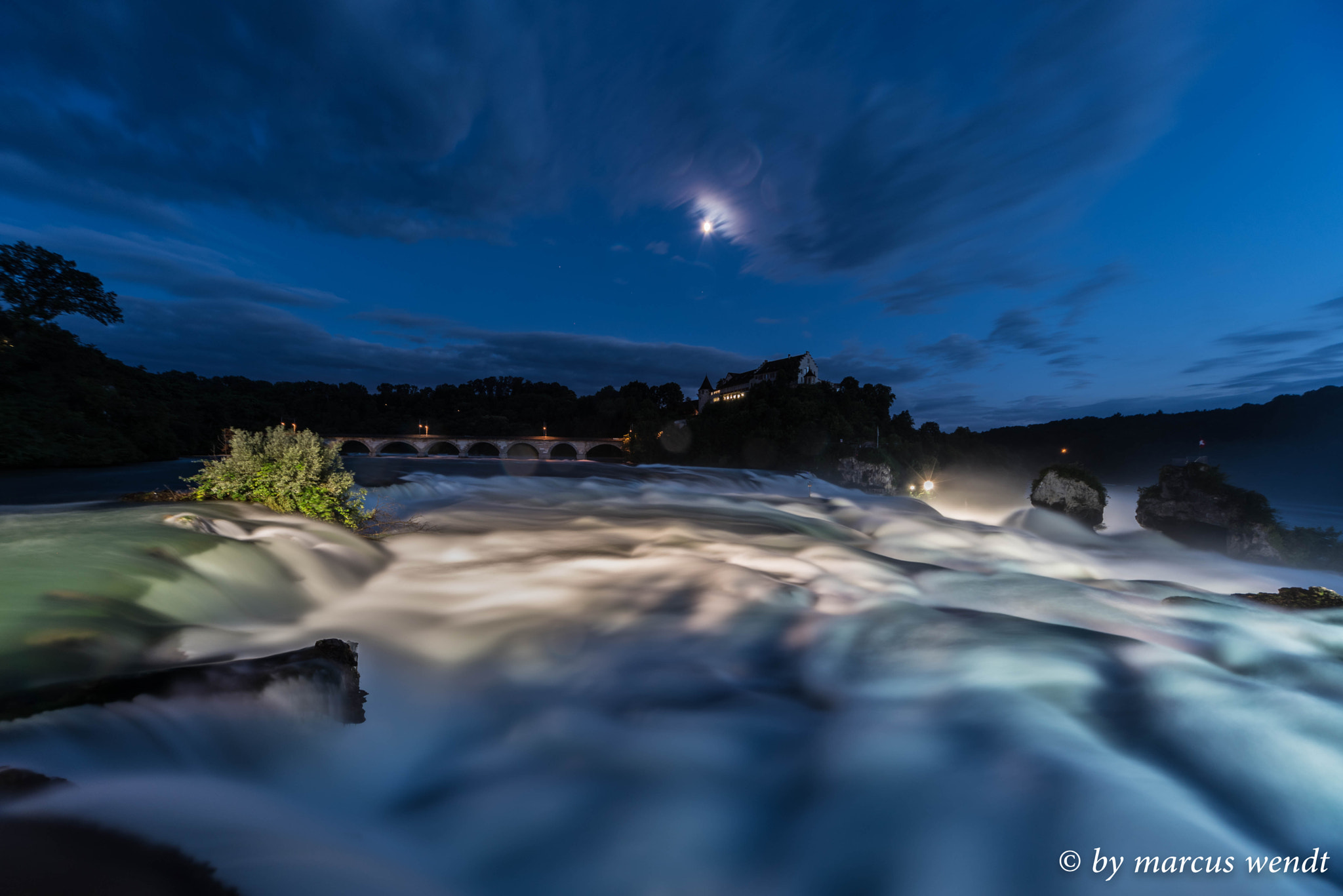 Nikon D750 + Sigma 12-24mm F4.5-5.6 EX DG Aspherical HSM sample photo. Rheinfall_0617.jpg photography