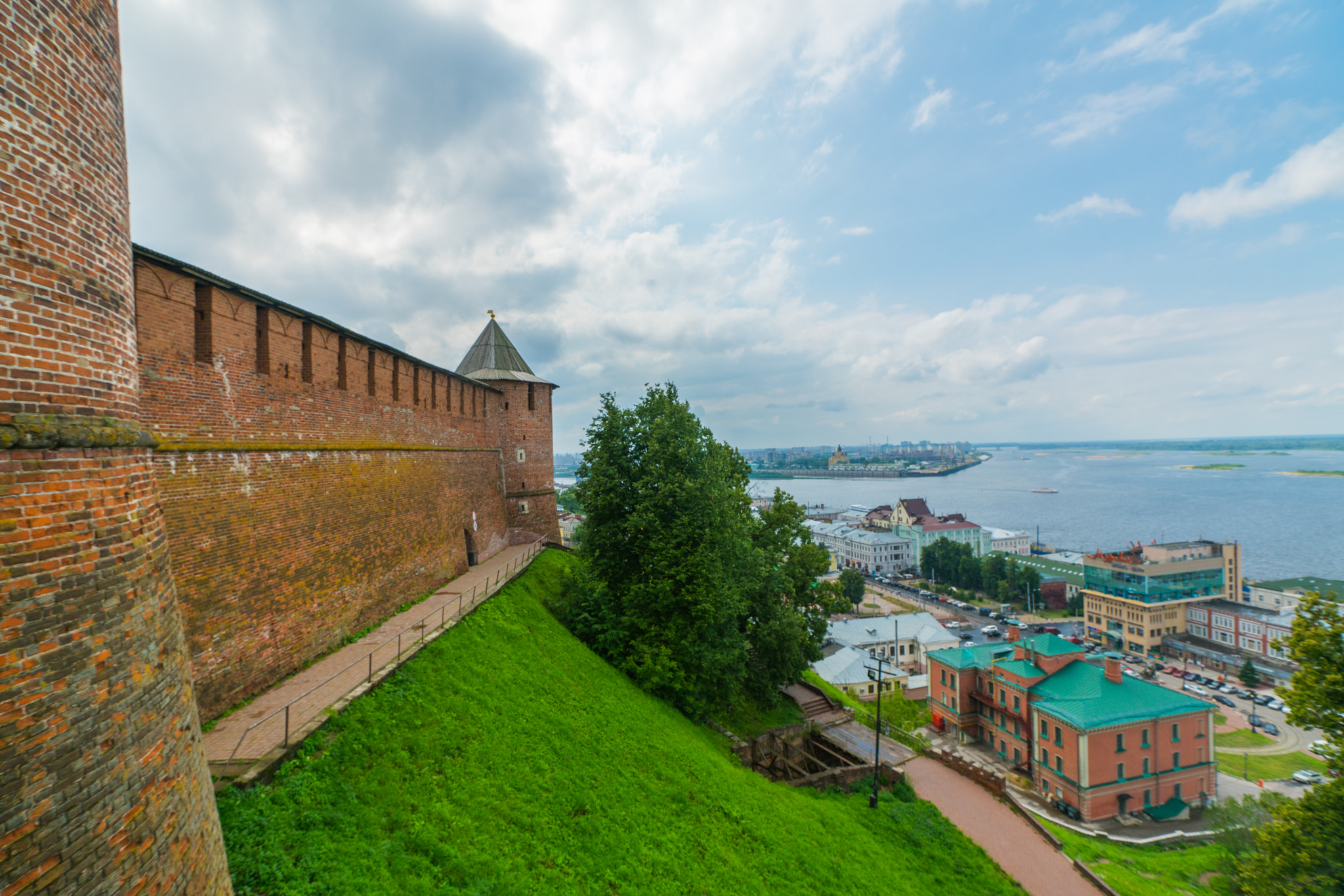 Sony a7R II + Sony Vario-Sonnar T* 16-35mm F2.8 ZA SSM sample photo. Nizhny novgorod, day 4 photography