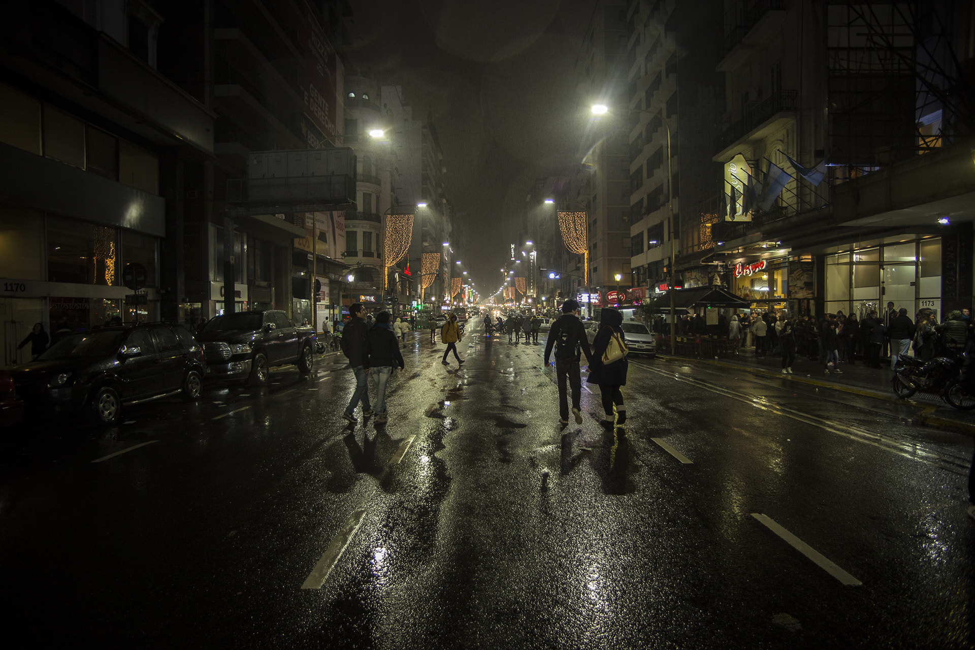 Tamron AF 19-35mm f/3.5-4.5 sample photo. Gothic city photography