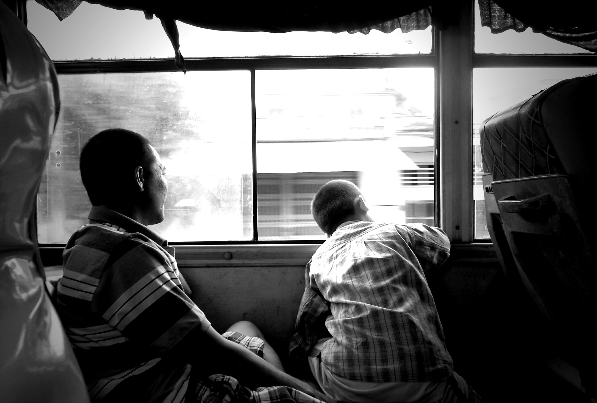 Samsung ST65 sample photo. Dad and son photography