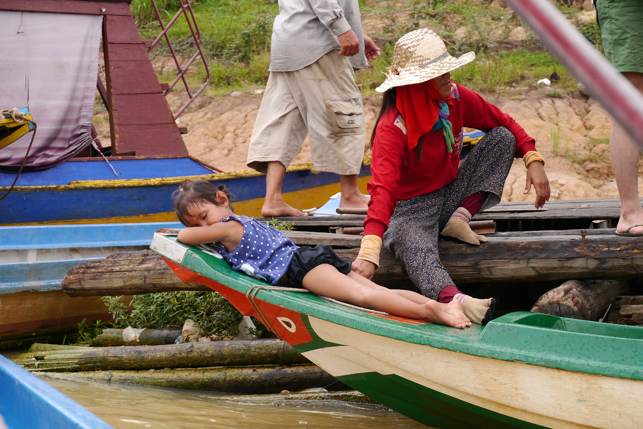LUMIX G VARIO PZ 14-42/F3.5-5.6 sample photo. Cambodia sleeping child photography