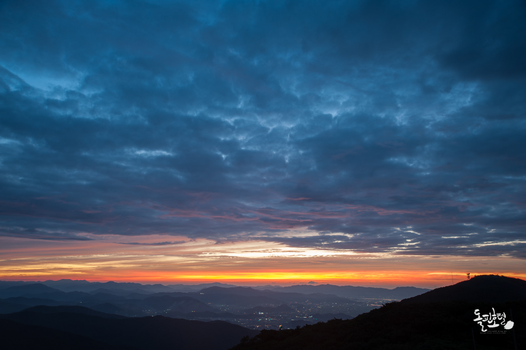 AF Zoom-Nikkor 24-120mm f/3.5-5.6D IF sample photo. Dawn 008 photography