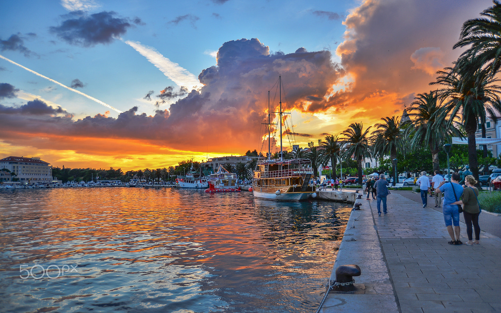AF Zoom-Nikkor 28-70mm f/3.5-4.5D sample photo. Makarska sunset photography