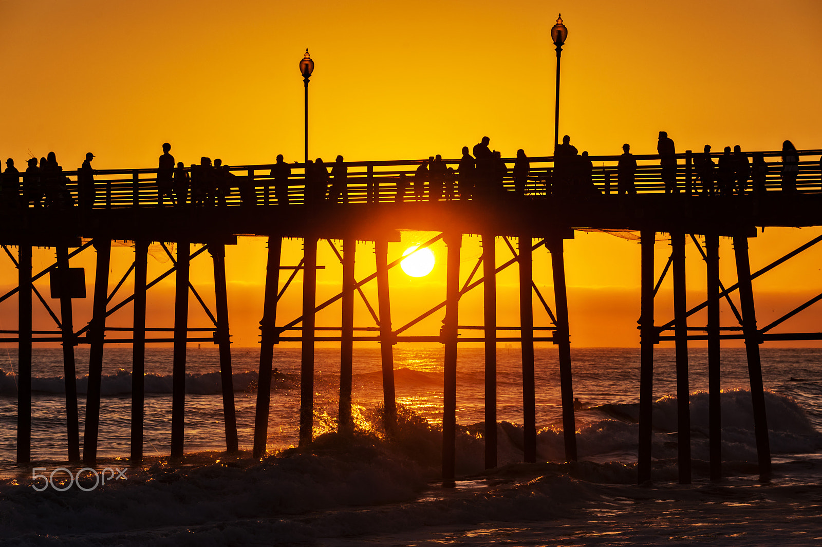 Nikon D700 + Nikon AF-S Nikkor 80-400mm F4.5-5.6G ED VR sample photo. Golden hour - sunset at the pier in oceanside photography