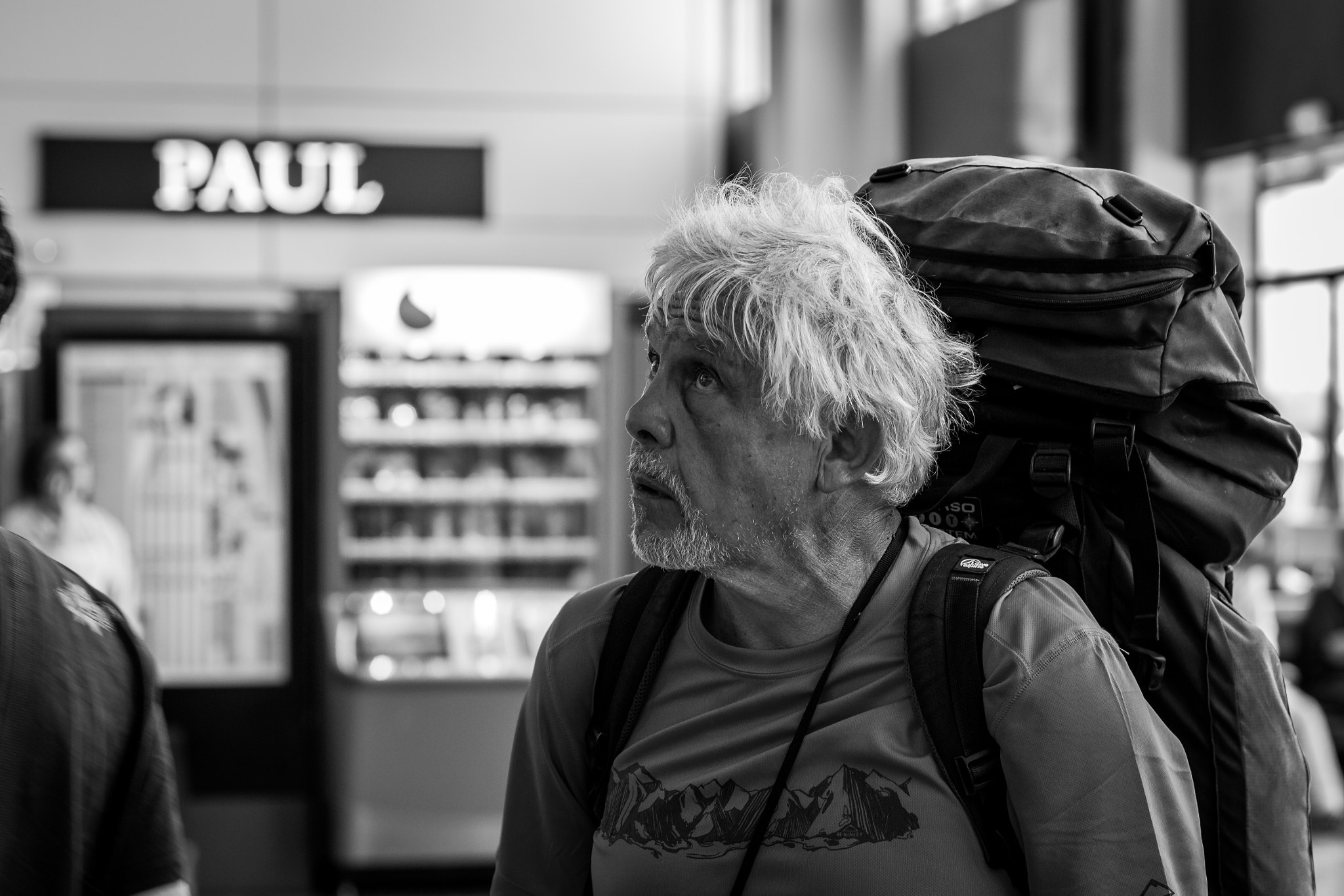 Canon EOS 100D (EOS Rebel SL1 / EOS Kiss X7) + Canon EF 50mm F1.4 USM sample photo. Where should i go now? photography