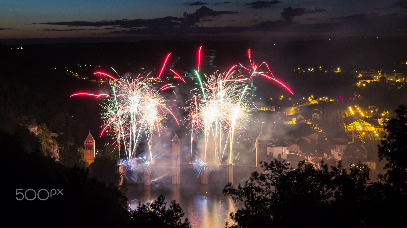 Sigma 18-200mm f/3.5-6.3 DC OS sample photo. Feu d'artifice - 13 juillet 2016 - cahors photography