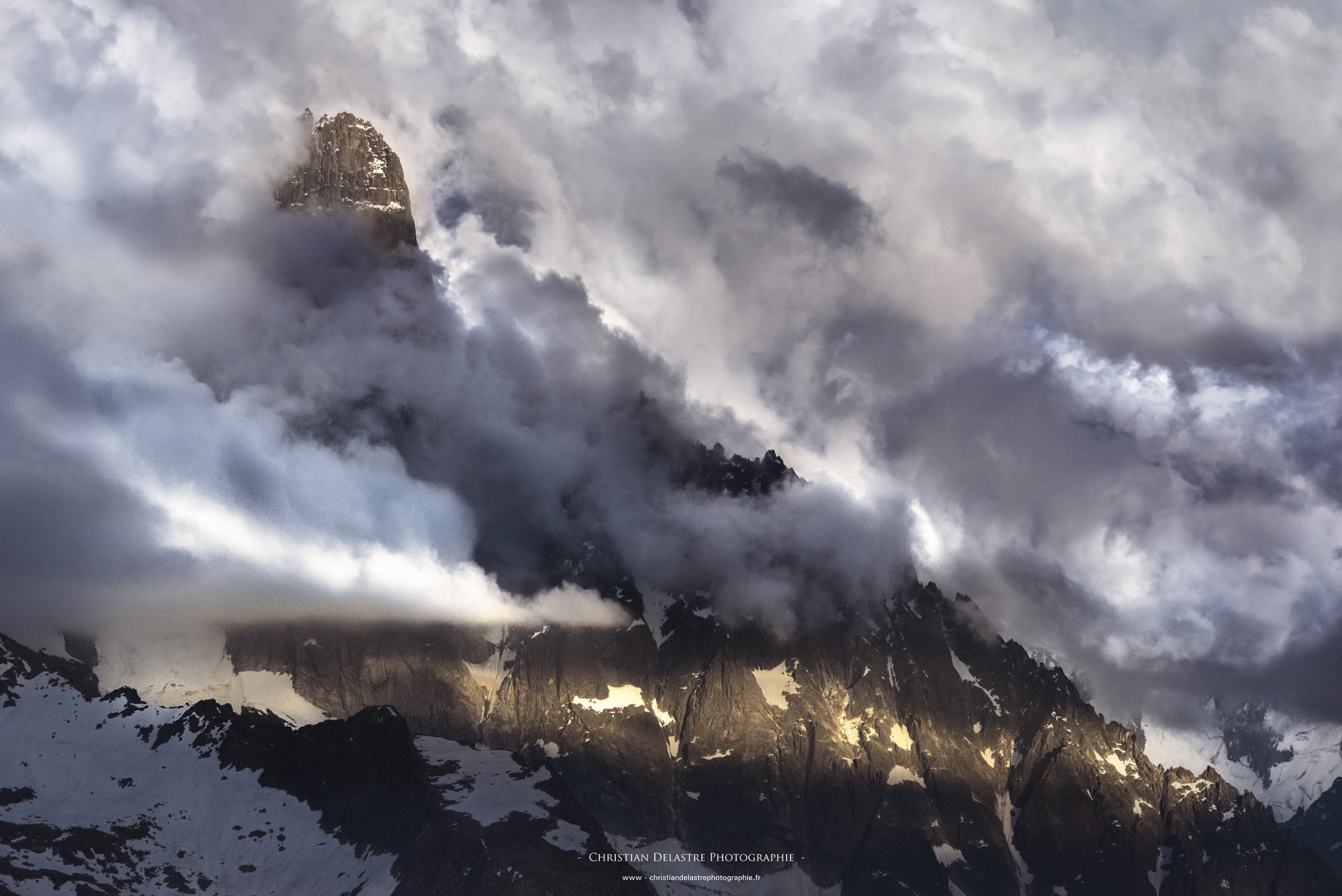 Sigma 120-400mm F4.5-5.6 DG OS HSM sample photo. Coton sur les drus photography