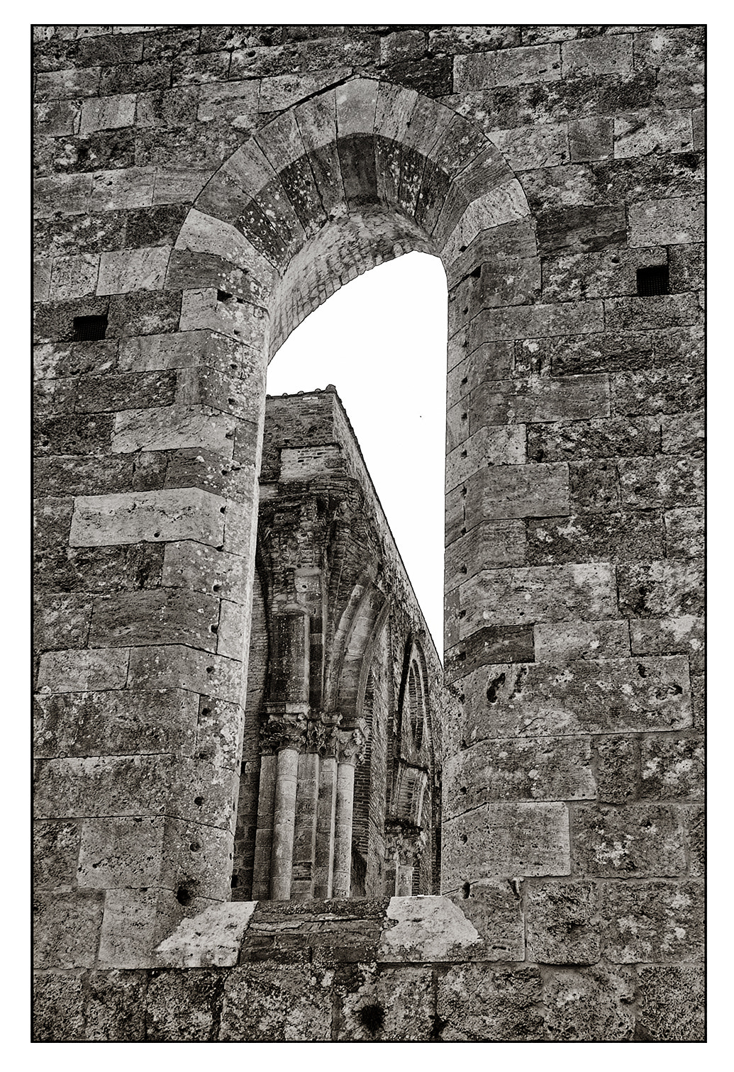 Fujifilm FinePix S1 Pro sample photo. San galgano photography