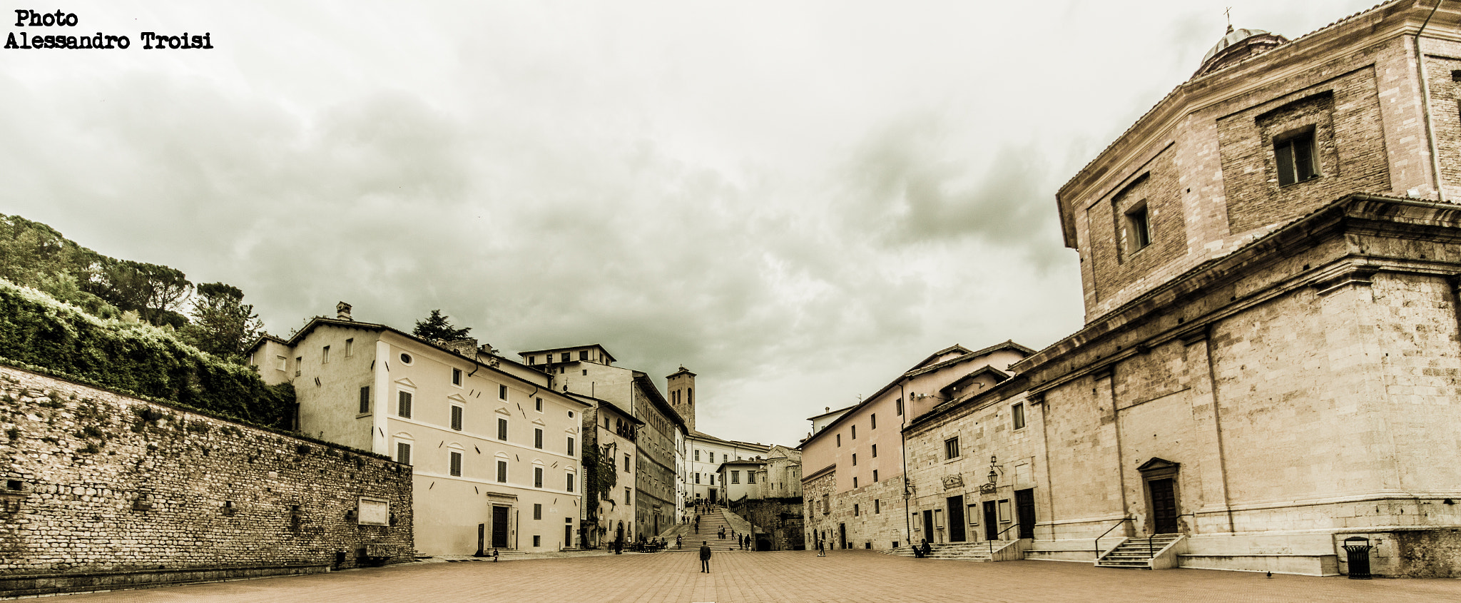 Sigma 8-16mm F4.5-5.6 DC HSM sample photo. Spoleto photography