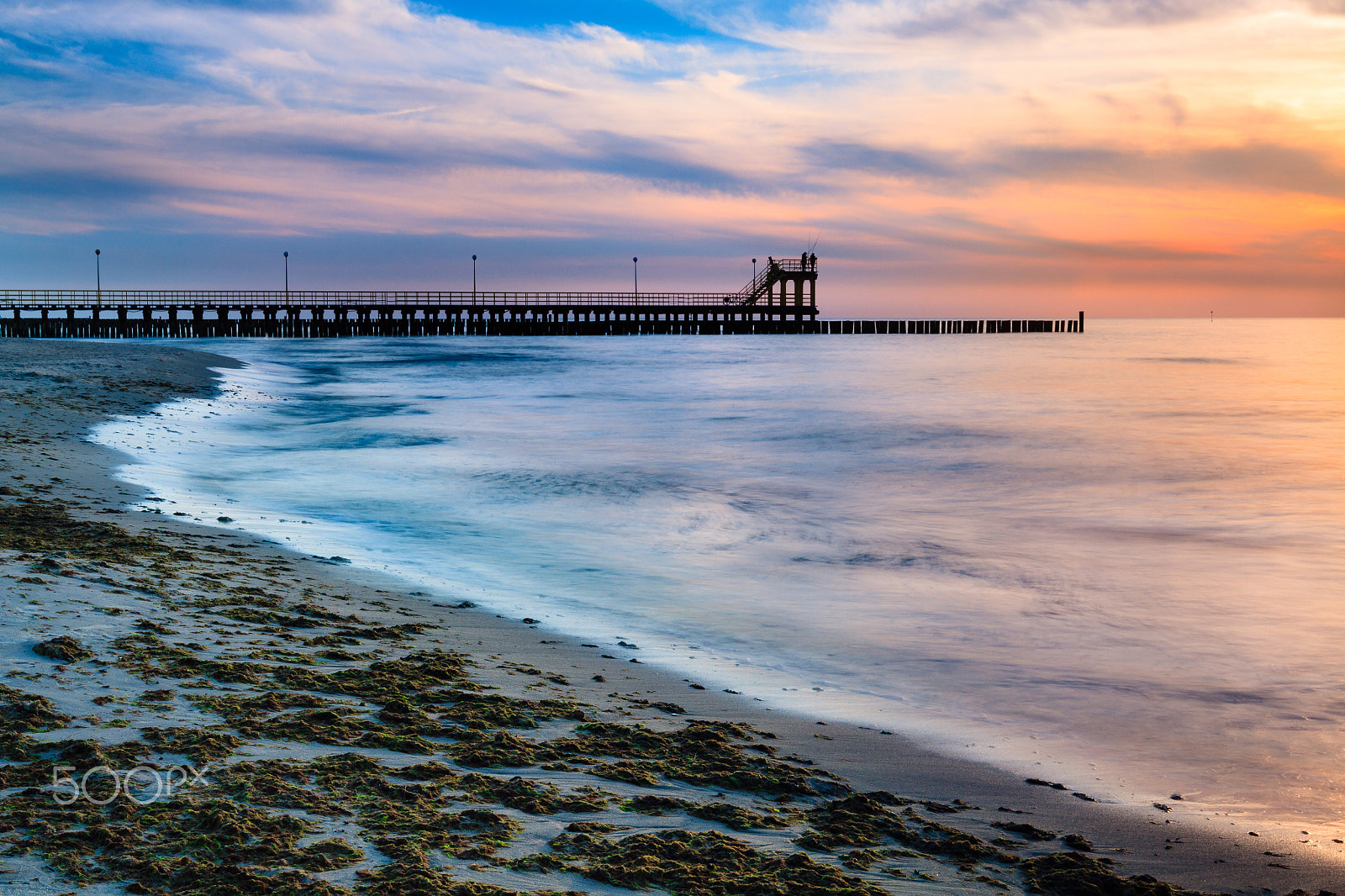 Canon EOS 50D + Canon EF 16-35mm F4L IS USM sample photo. Sunset on baltic coast. photography