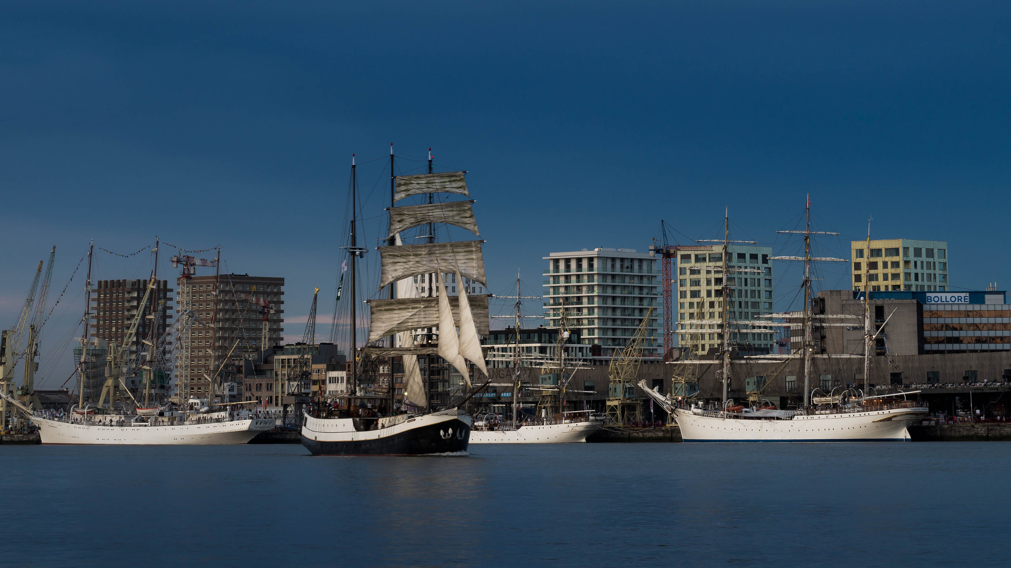 Tamron SP 70-300mm F4-5.6 Di USD sample photo. Tall ships races photography