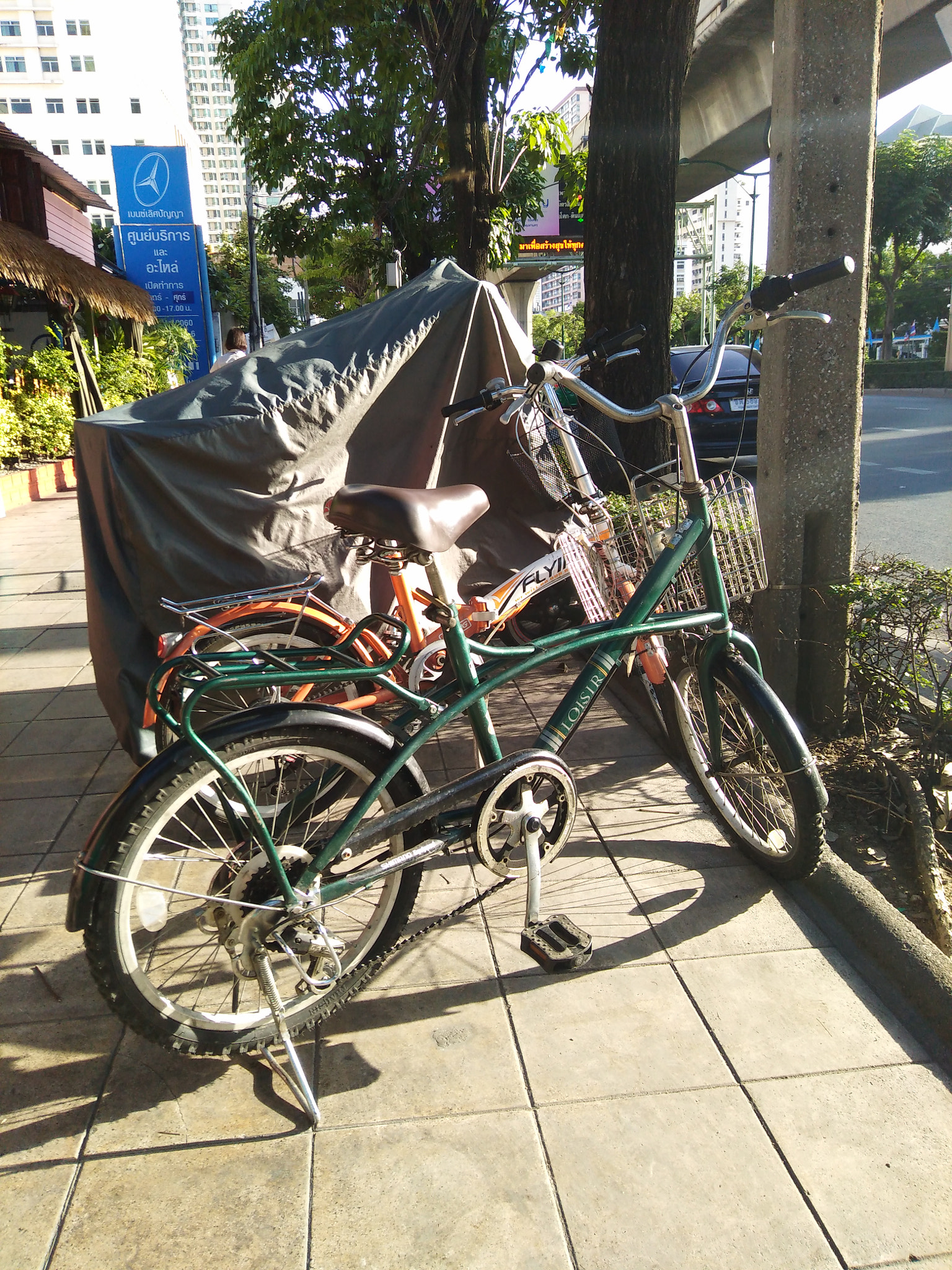 ZTE N939SC sample photo. Bike on footpath photography