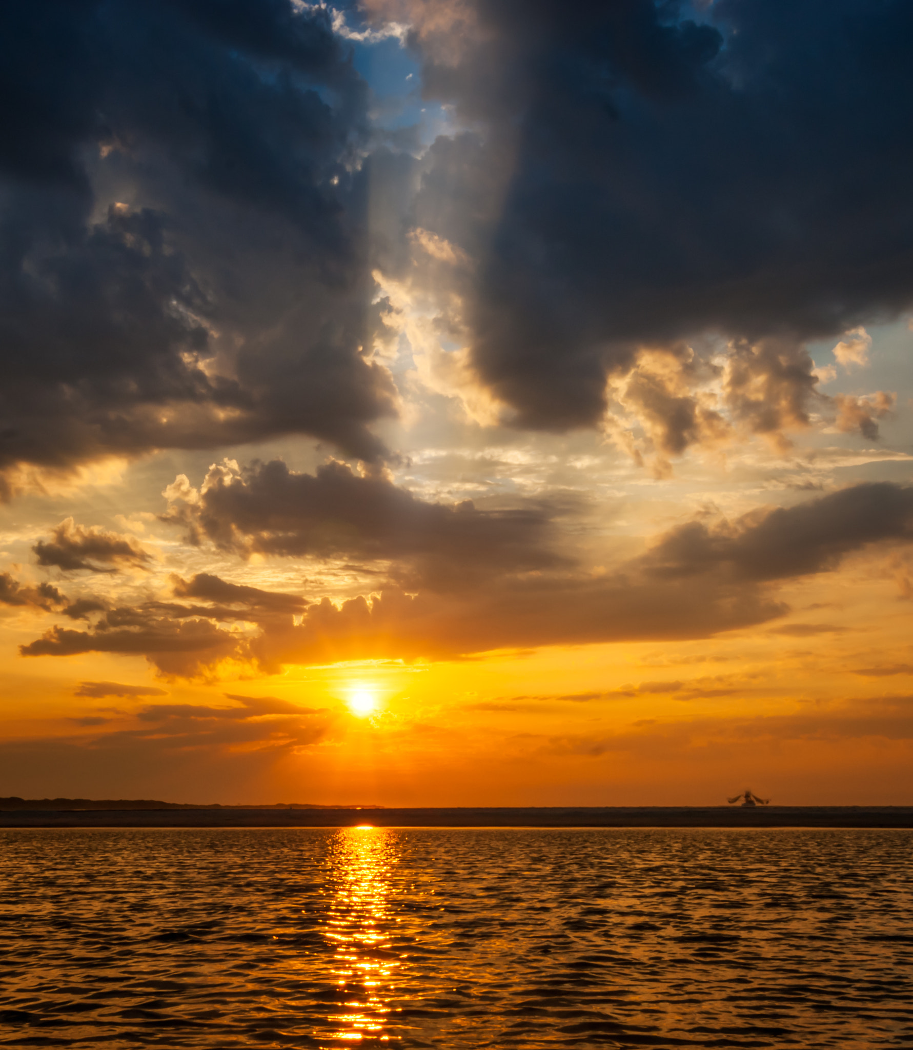 Sony Alpha DSLR-A390 + Sony DT 18-55mm F3.5-5.6 SAM sample photo. Shrimp boat sunrise photography