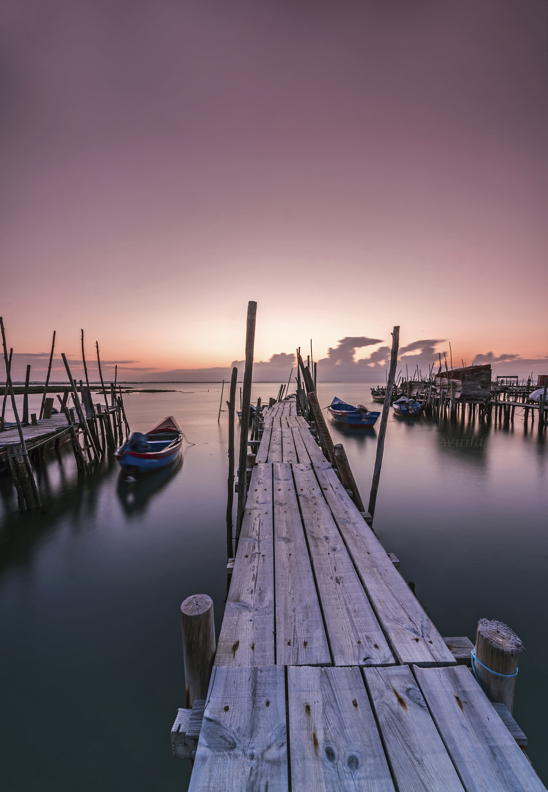 Nikon D610 + Sigma 12-24mm F4.5-5.6 II DG HSM sample photo. And boats waiting photography