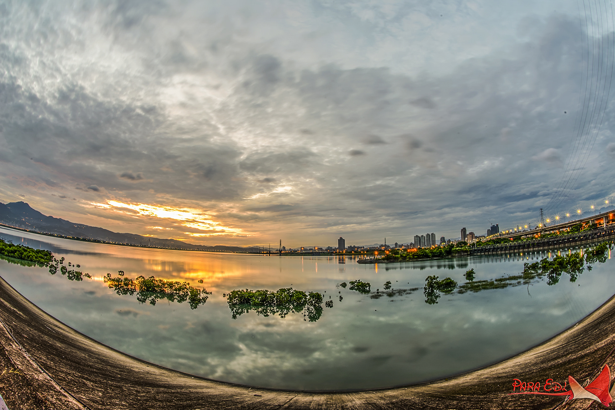 Nikon D800E + Nikon AF Fisheye-Nikkor 16mm F2.8D sample photo. Wu-gu wetland photography