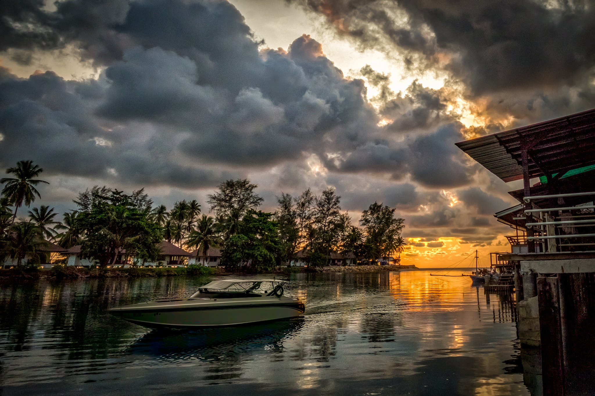 Fujifilm X-T10 + Fujifilm XF 14mm F2.8 R sample photo. Klong prao photography