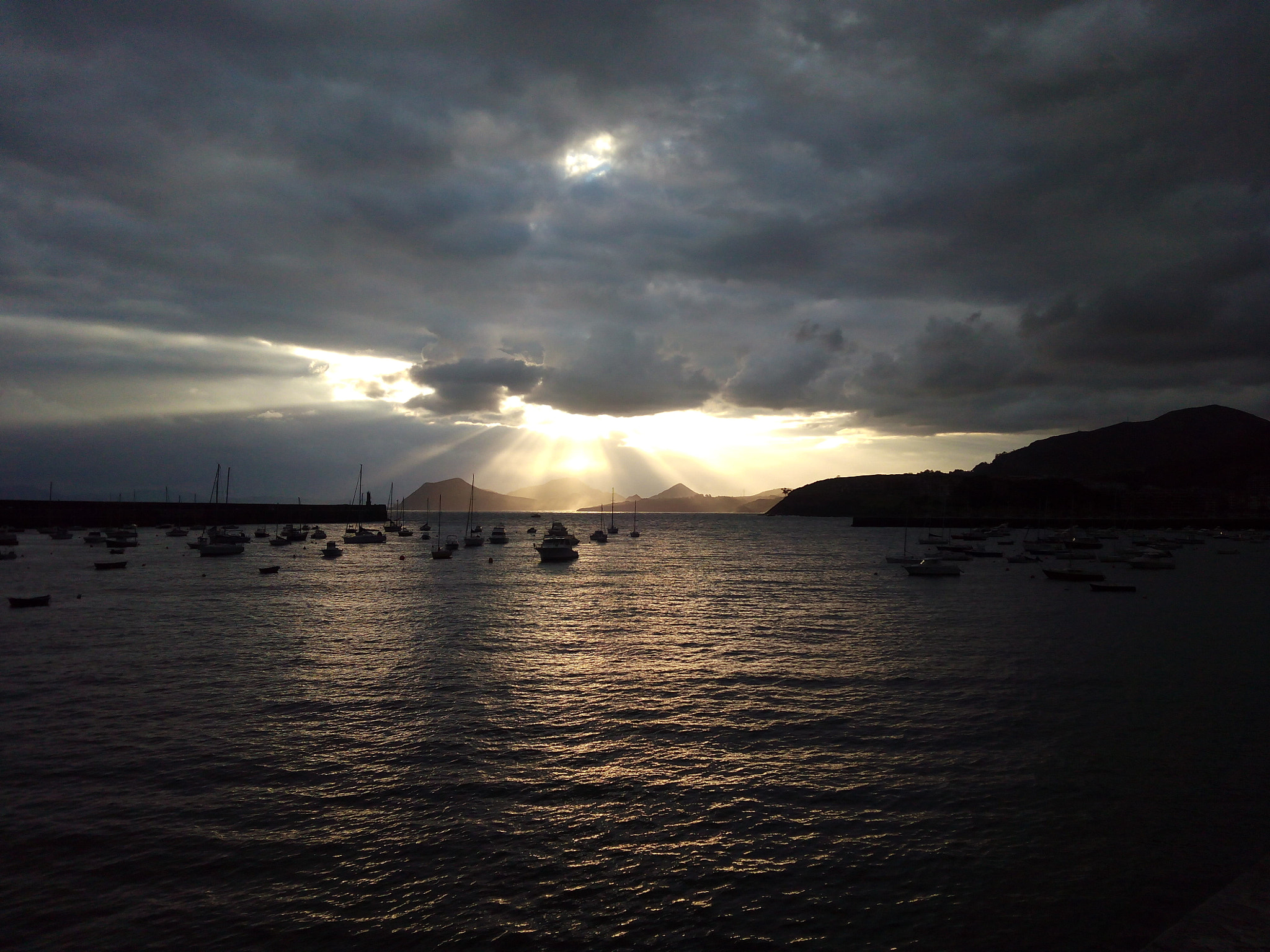 bq Aquaris E5 FHD sample photo