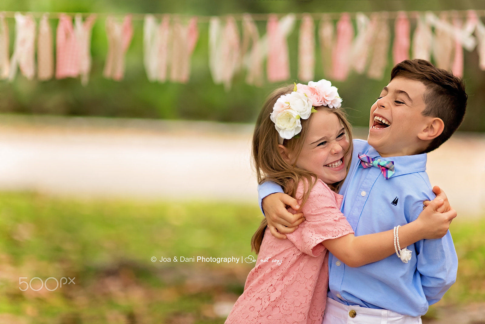 Nikon D750 + AF DC-Nikkor 135mm f/2D sample photo. Siblings love photography