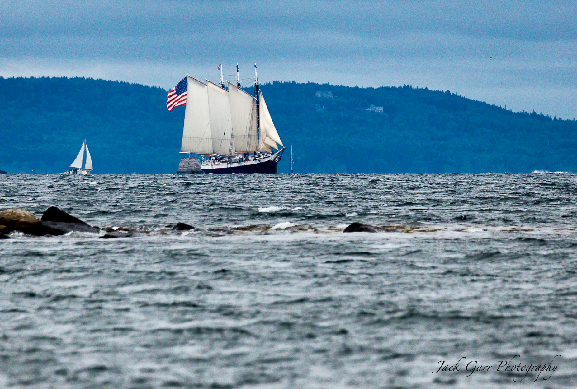 150-600mm F5-6.3 DG OS HSM | Sports 014 sample photo. Victory chimes leaving clam cove after turn photography
