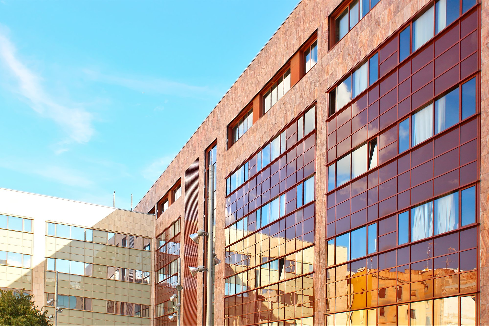 Canon EF 28mm F1.8 USM sample photo. Universitat de barcelona photography