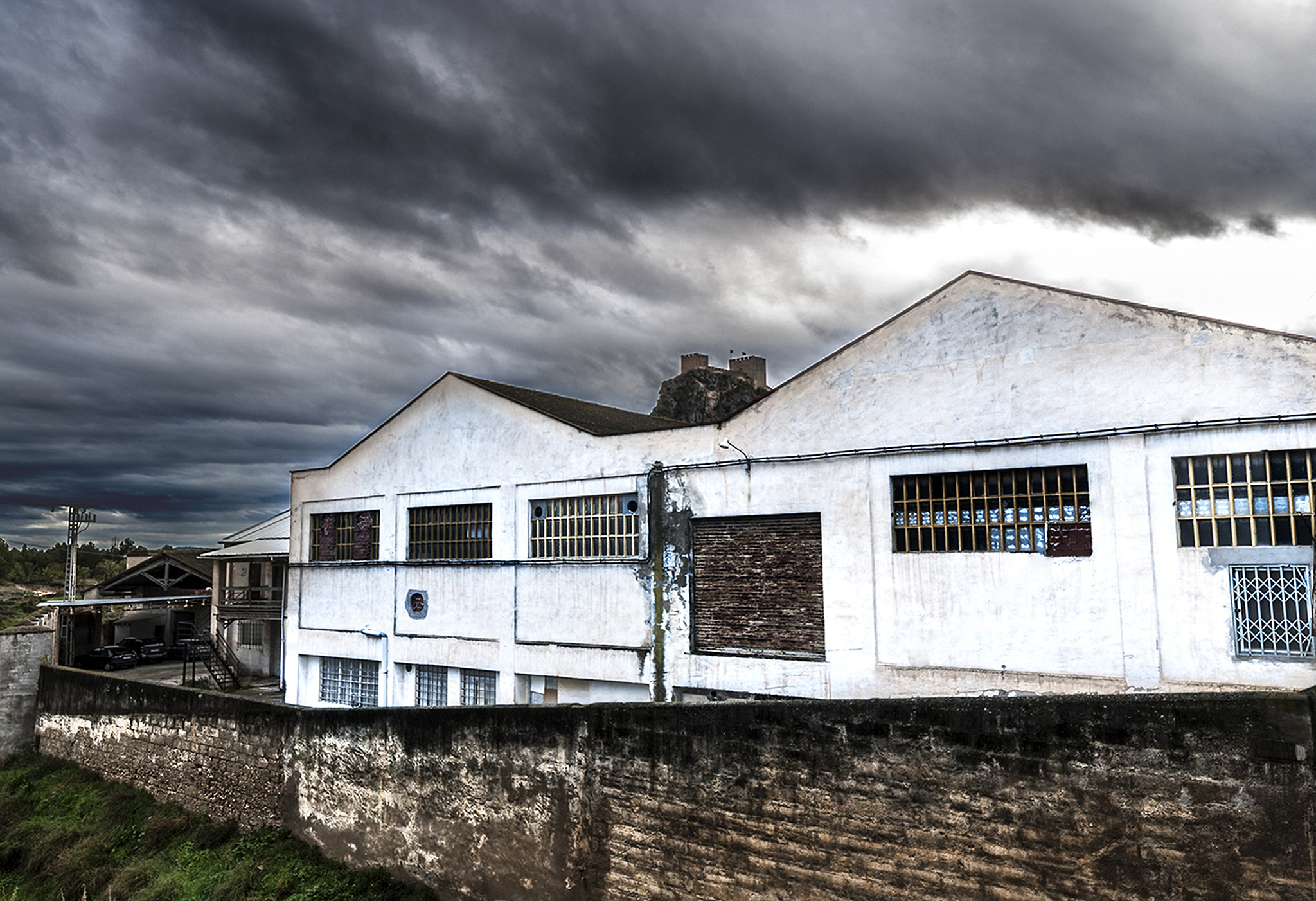 Leica Digilux 3 sample photo. 15 de julio - fabricas y castillo photography