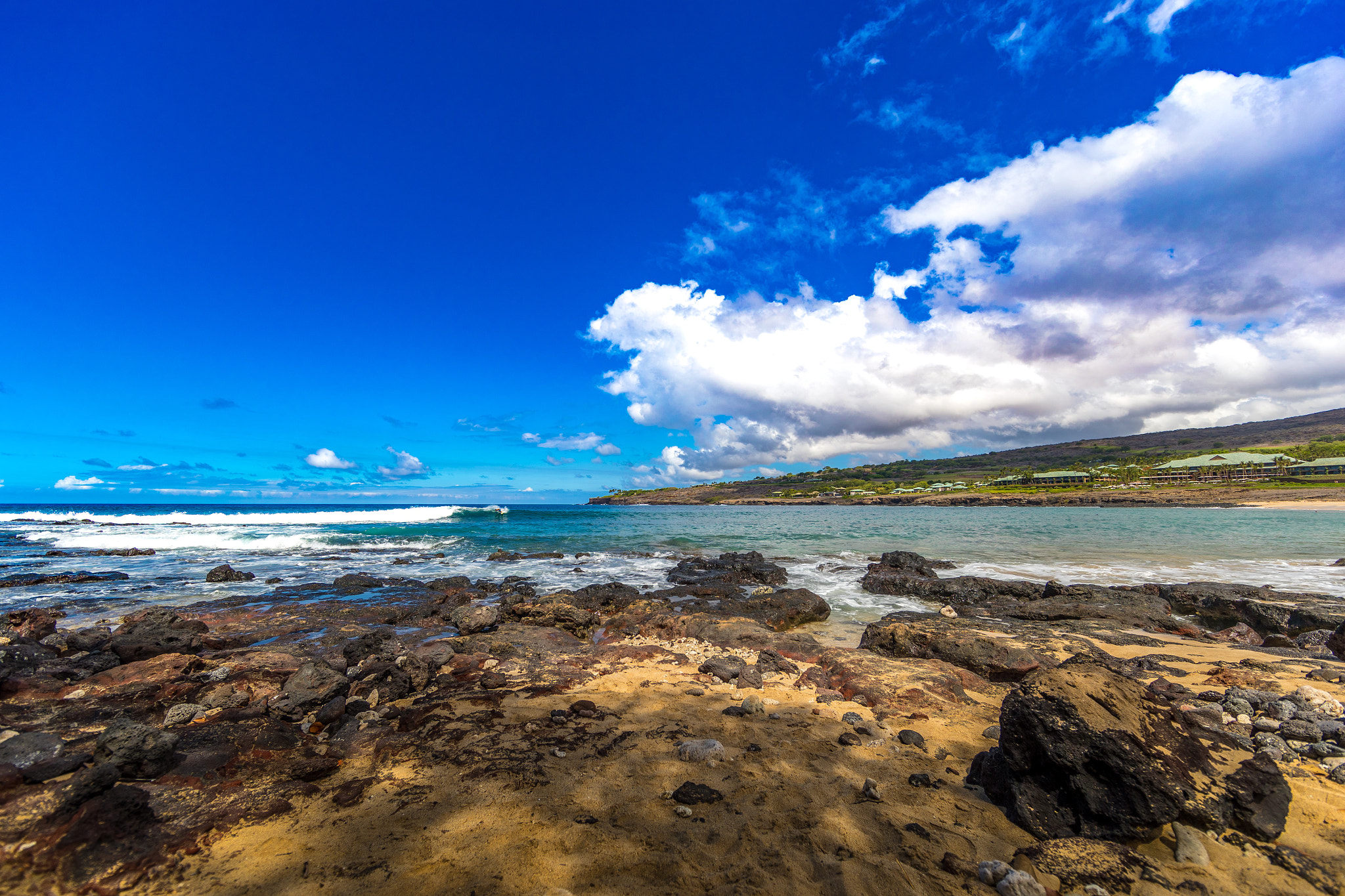 Canon EF 14mm F2.8L II USM sample photo. Surfing by uncle larry's home in lana'i. photography