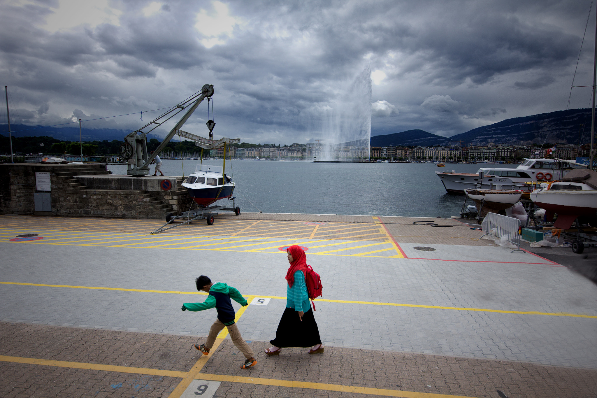 Canon EOS 60D + Sigma 12-24mm F4.5-5.6 II DG HSM sample photo. Promenade sur les quais photography