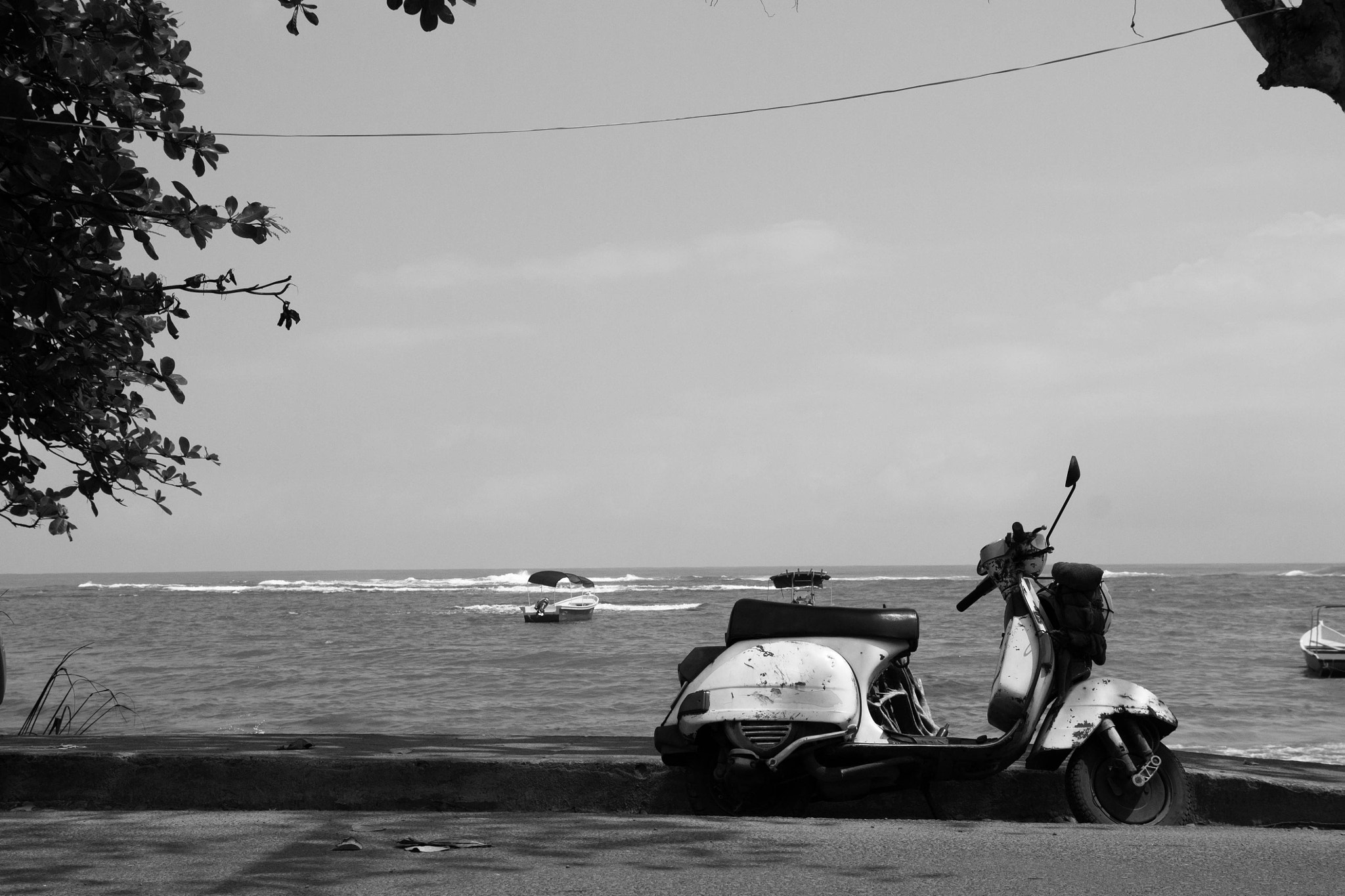 Tamron SP AF 17-50mm F2.8 XR Di II LD Aspherical (IF) sample photo. En las calles de puerto viejo. photography