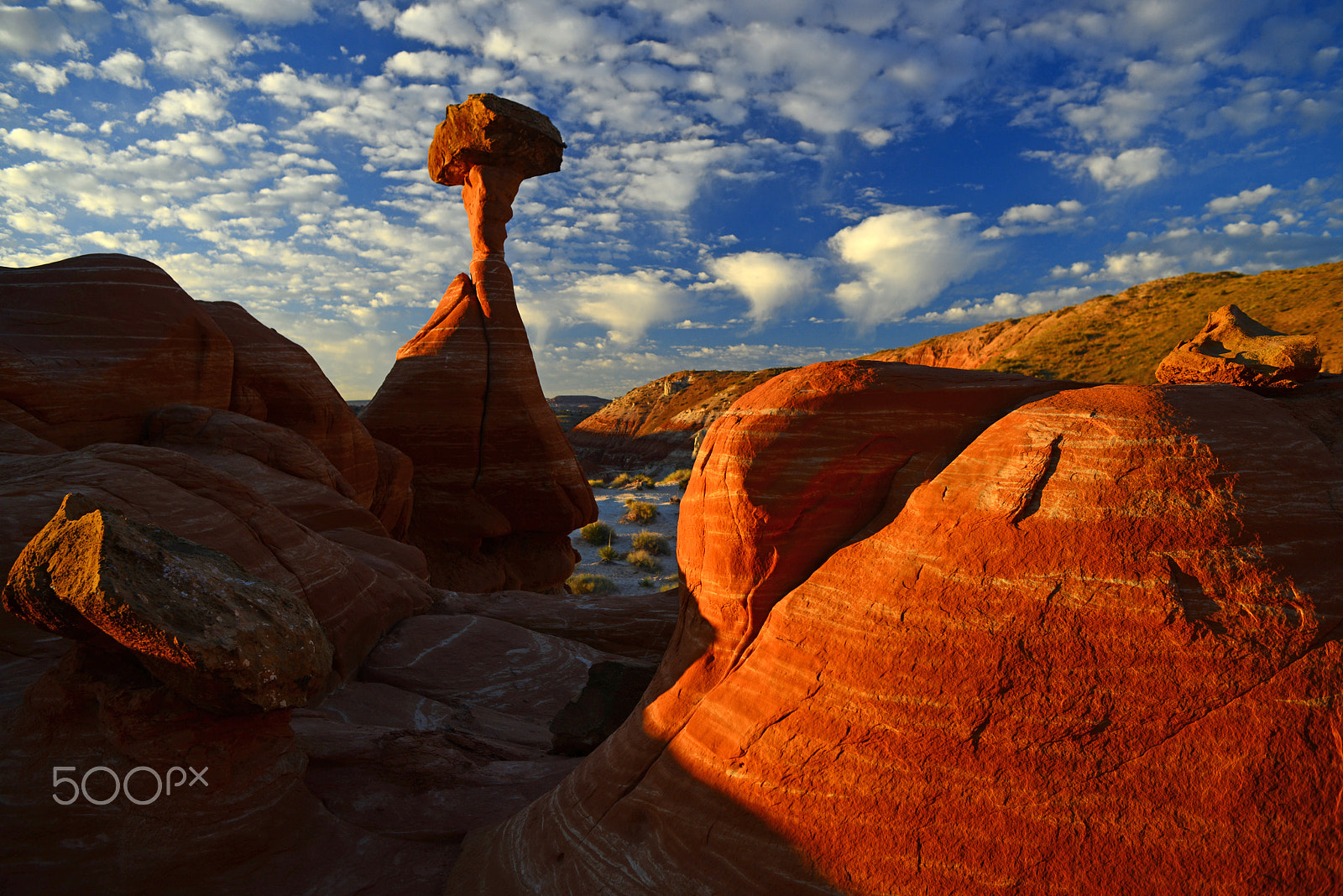 AF Nikkor 28mm f/2.8 sample photo. Hoodoo shadowplay photography