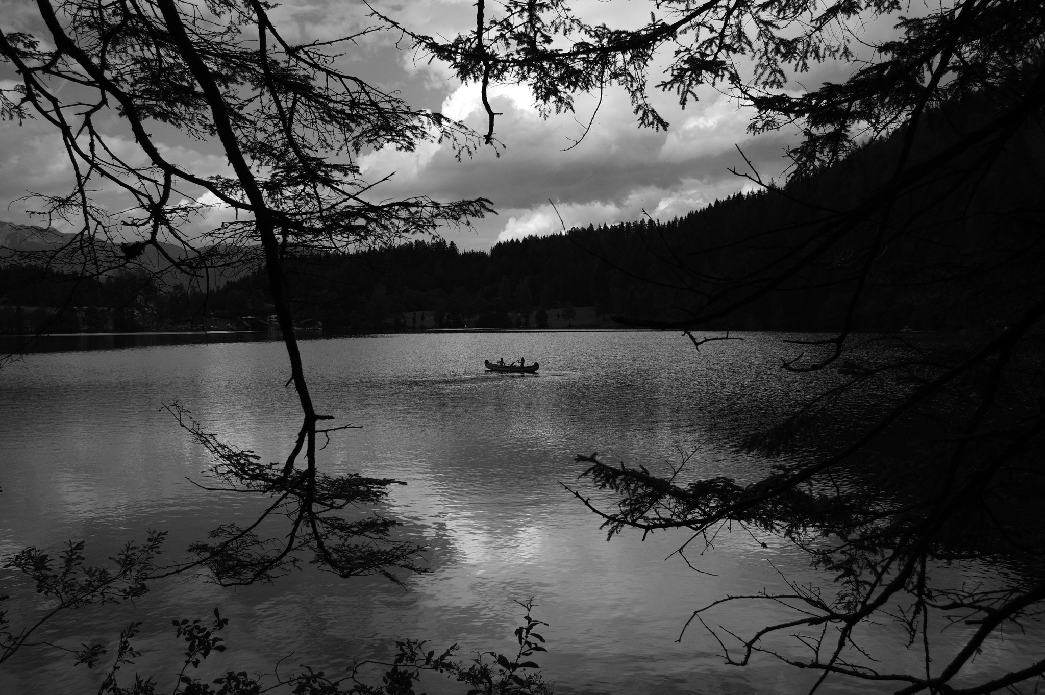 Pentax K-3 II sample photo. Paddling on the lake photography