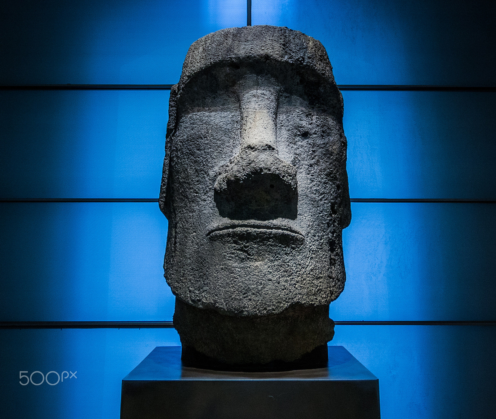 Canon EOS 40D sample photo. Stone head at the louvre photography
