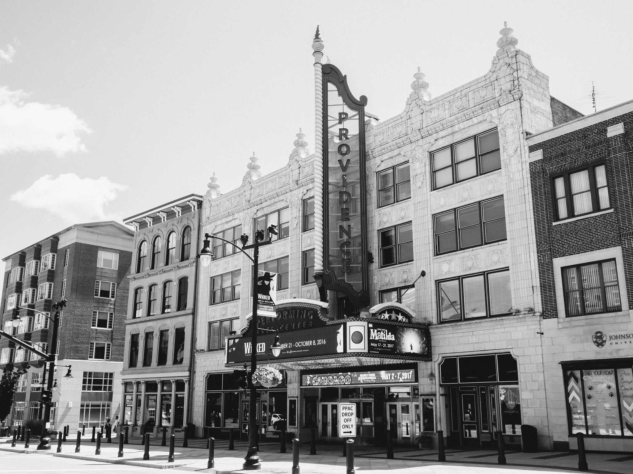 Panasonic Lumix DMC-GH4 + Olympus M.Zuiko Digital 17mm F1.8 sample photo. Providence performing arts center photography