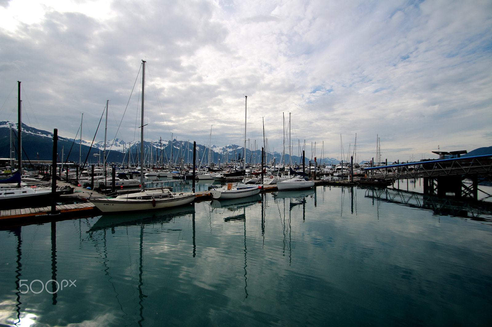 Sigma 10-20mm F3.5 EX DC HSM sample photo. Reflect harbor photography