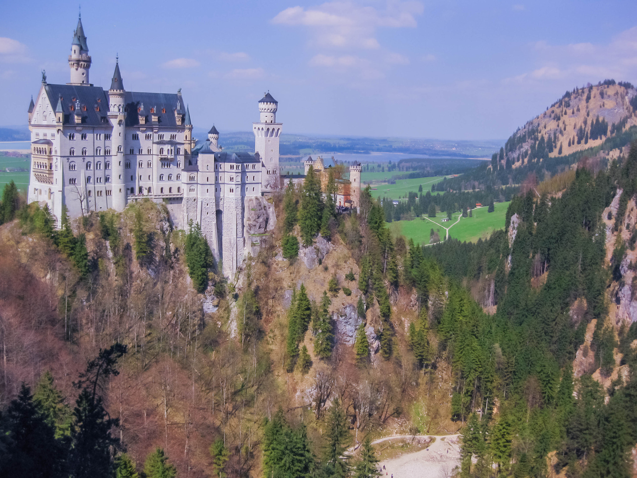 Canon PowerShot SD790 IS (Digital IXUS 90 IS / IXY Digital 95 IS) sample photo. Castle neuschwanstein (germany) photography