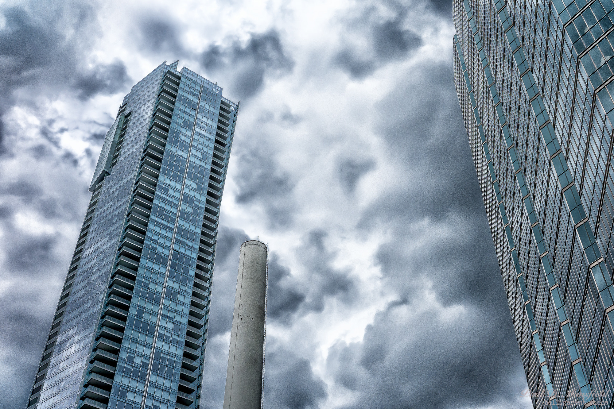 Fujifilm X-A1 + Fujifilm XF 27mm F2.8 sample photo. Offices in the sky photography