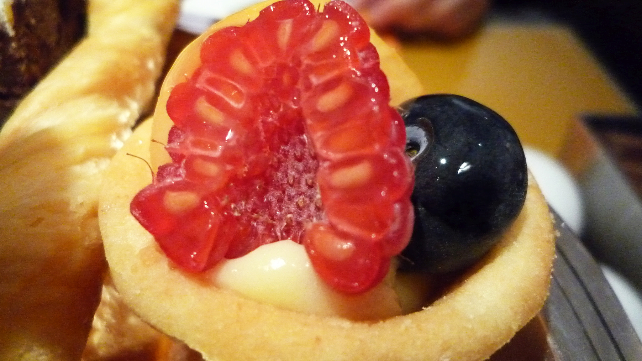 Panasonic DMC-FX520 sample photo. Dessert photography