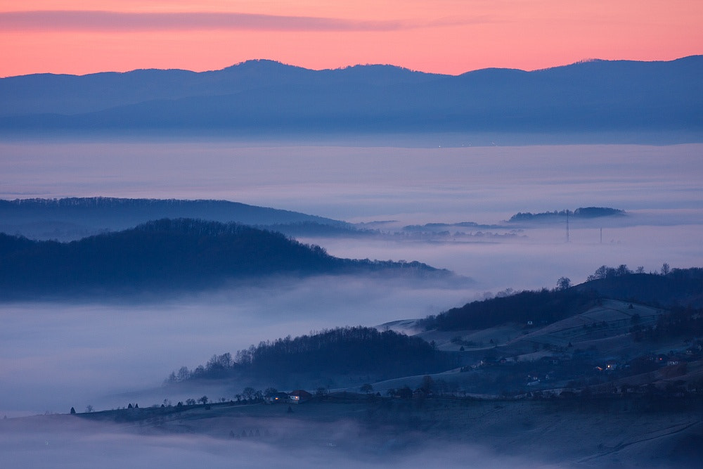 Canon EOS 40D sample photo. Foggy dawn photography