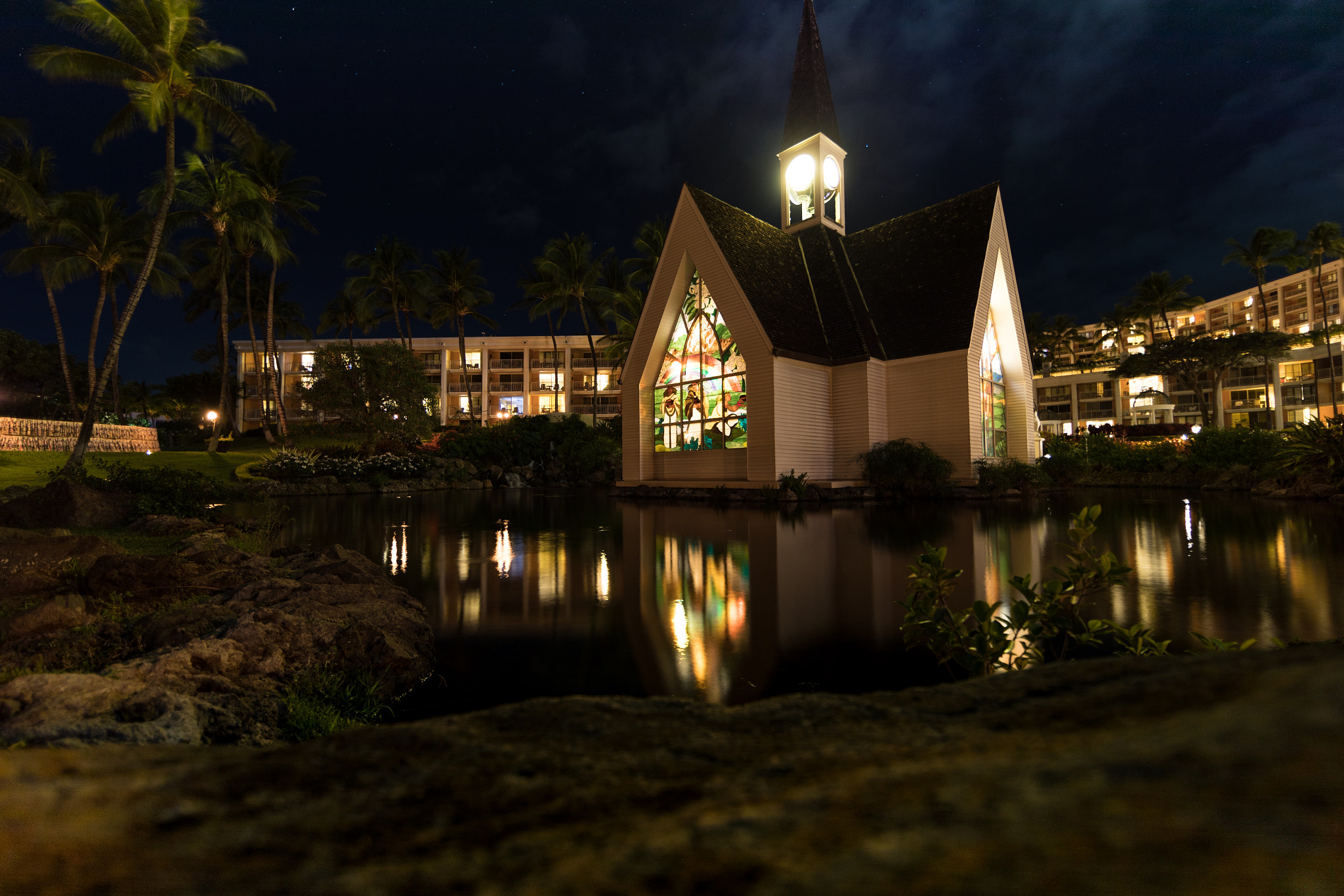 Canon EF 14mm F2.8L II USM sample photo. Night shot of chapel at grand wailea photography