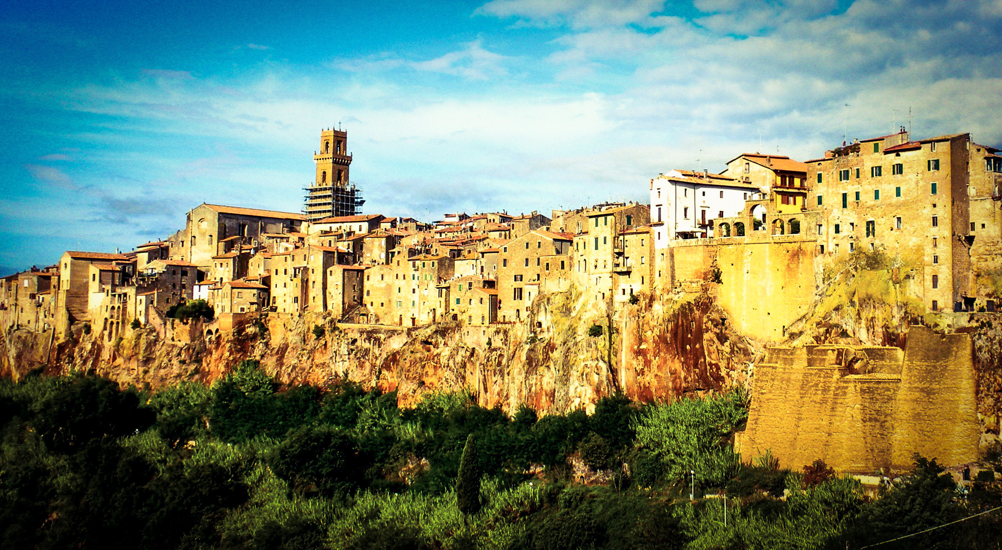 Nikon Coolpix S630 sample photo. Pitigliano photography