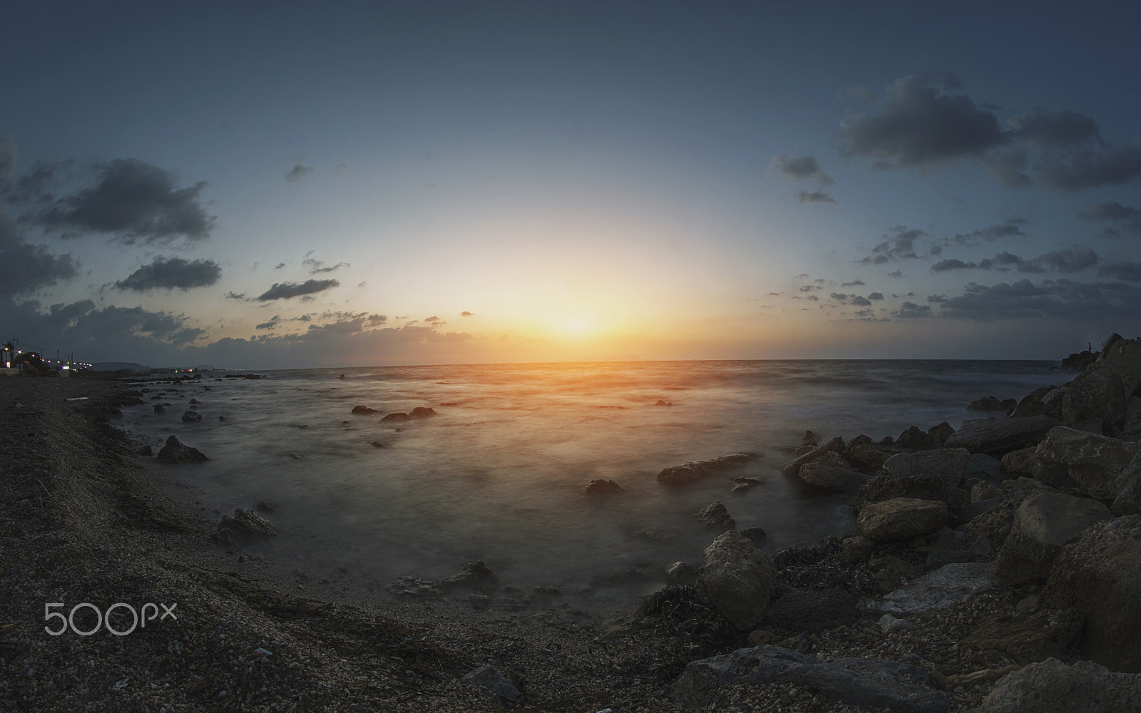 Nikon D5200 + Samyang 8mm F3.5 Aspherical IF MC Fisheye sample photo. Sunset in crete photography